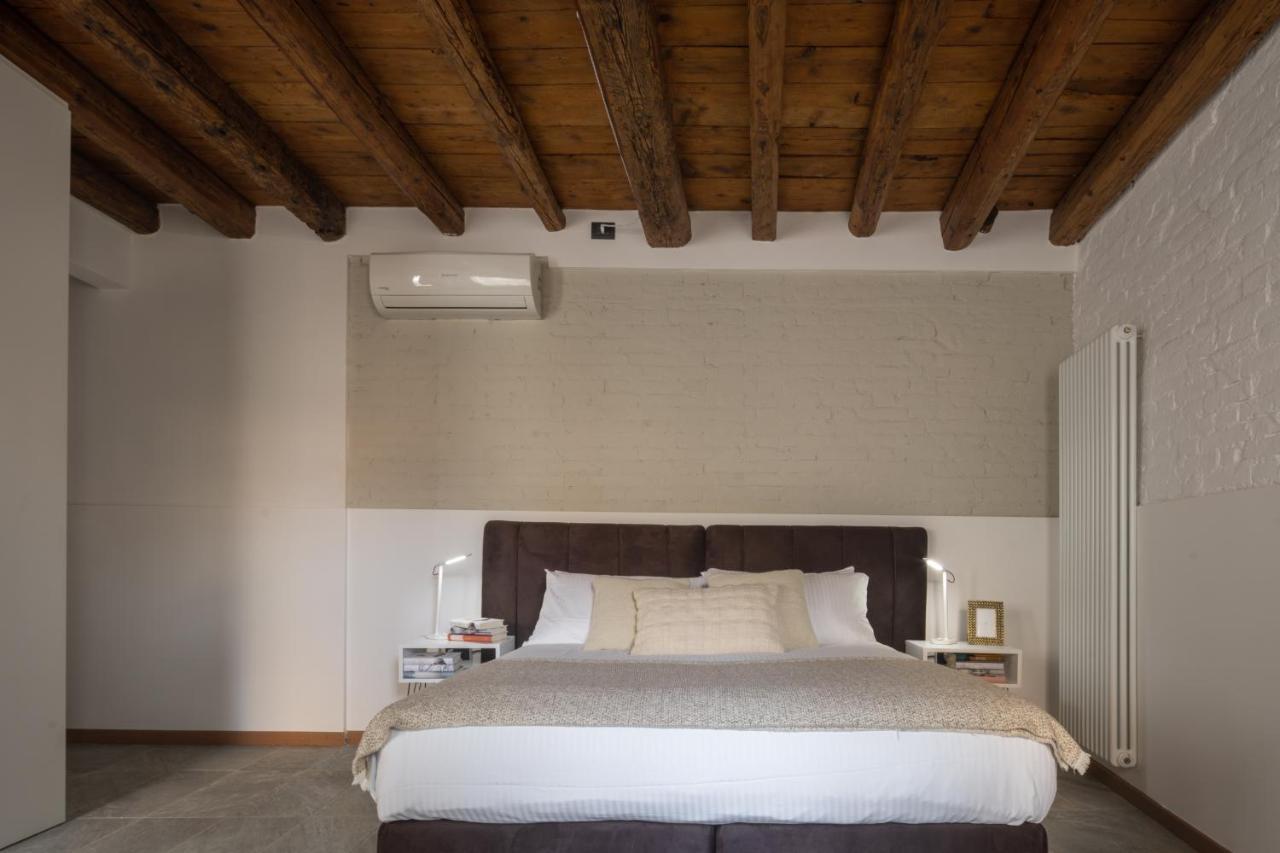 Castello Apartment With Garden R&R Венеція Екстер'єр фото